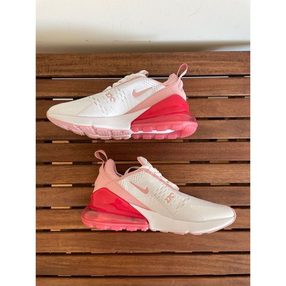 Nike Shoes - Nike Air Max 270 W7.5